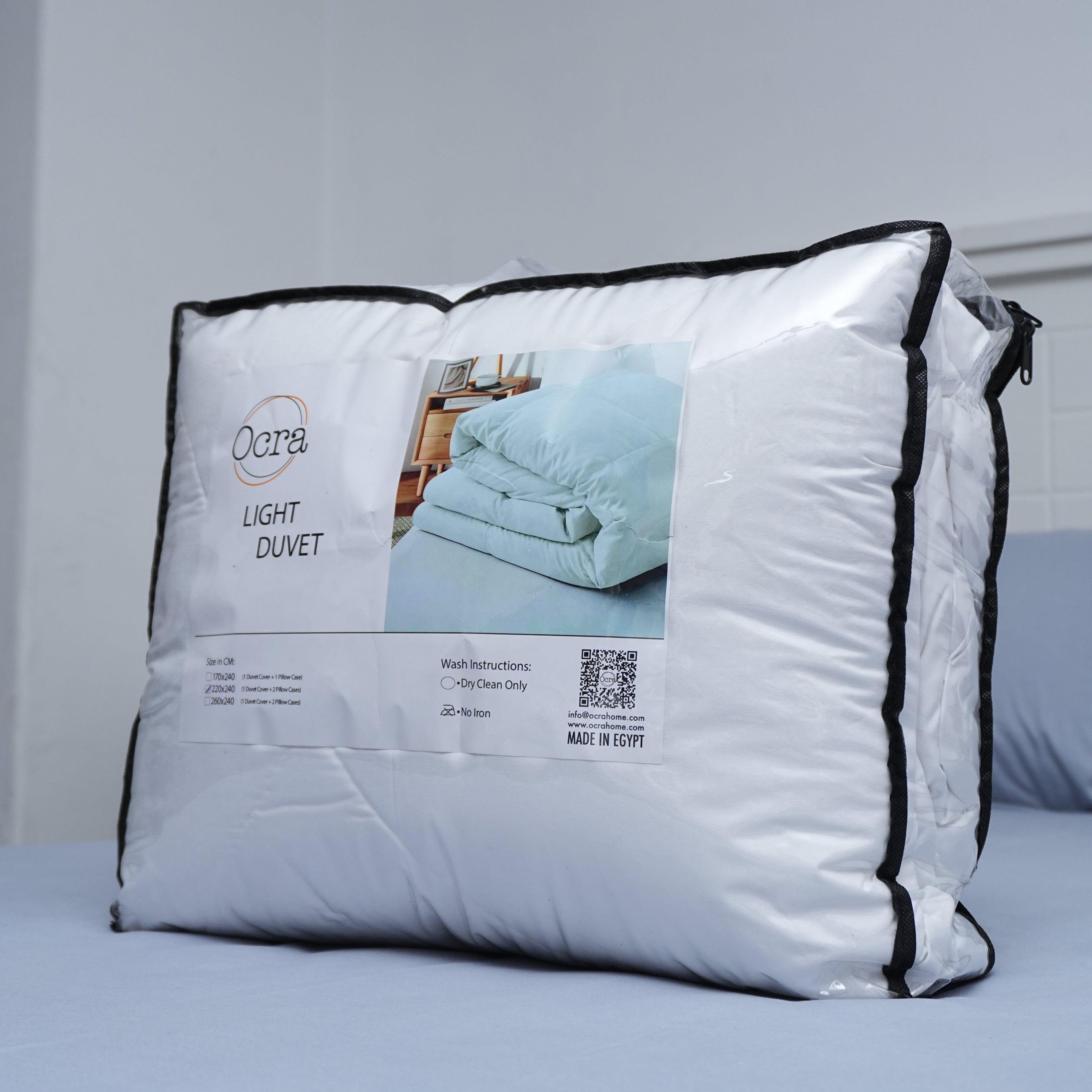 Solid Light Duvet - image 3