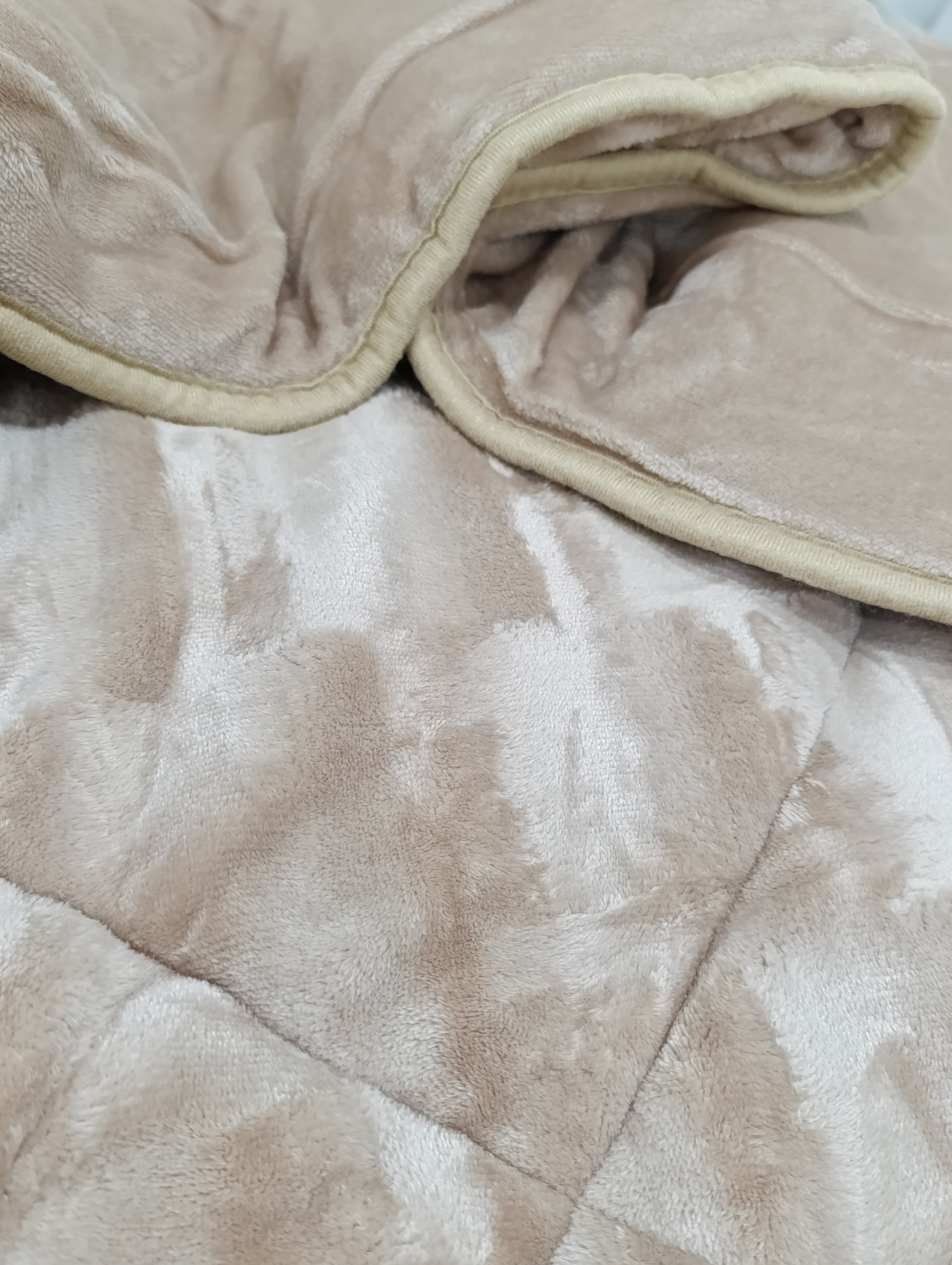 Blanket Duvet Set -Beige 3 Pieces - image 3