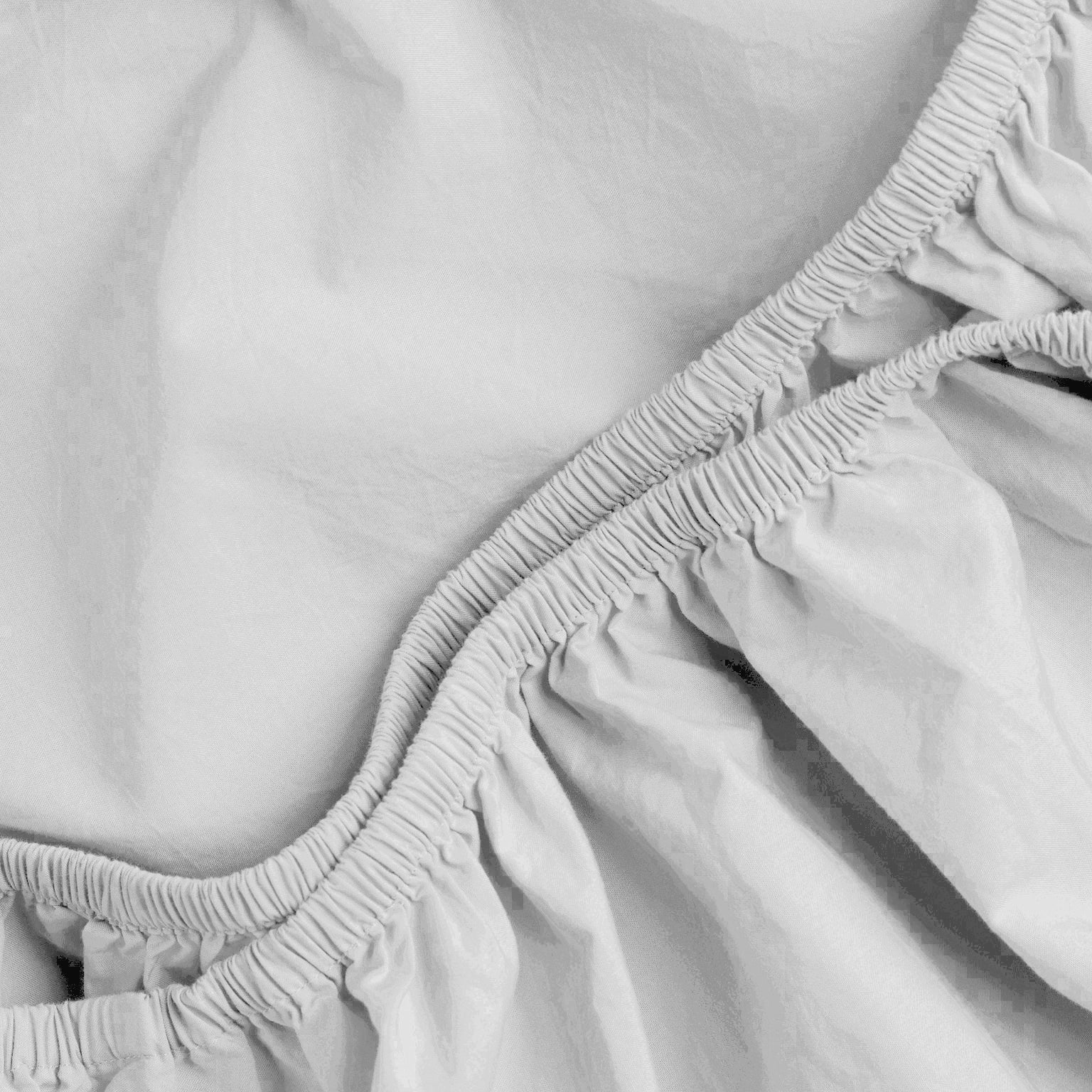 Cotton Bedsheet Set – Solid Colors (3 Pieces) - image 3