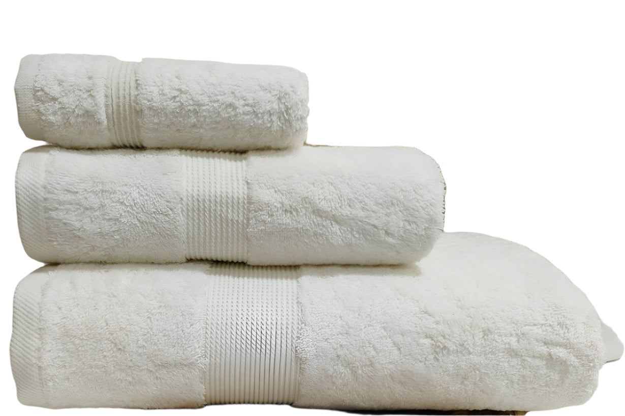 Set of 3 towels - image 3