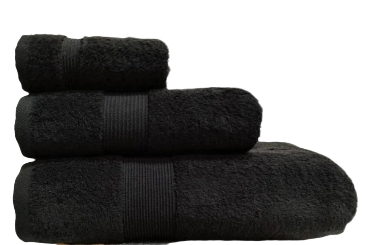 Set of 3 towels - image 2