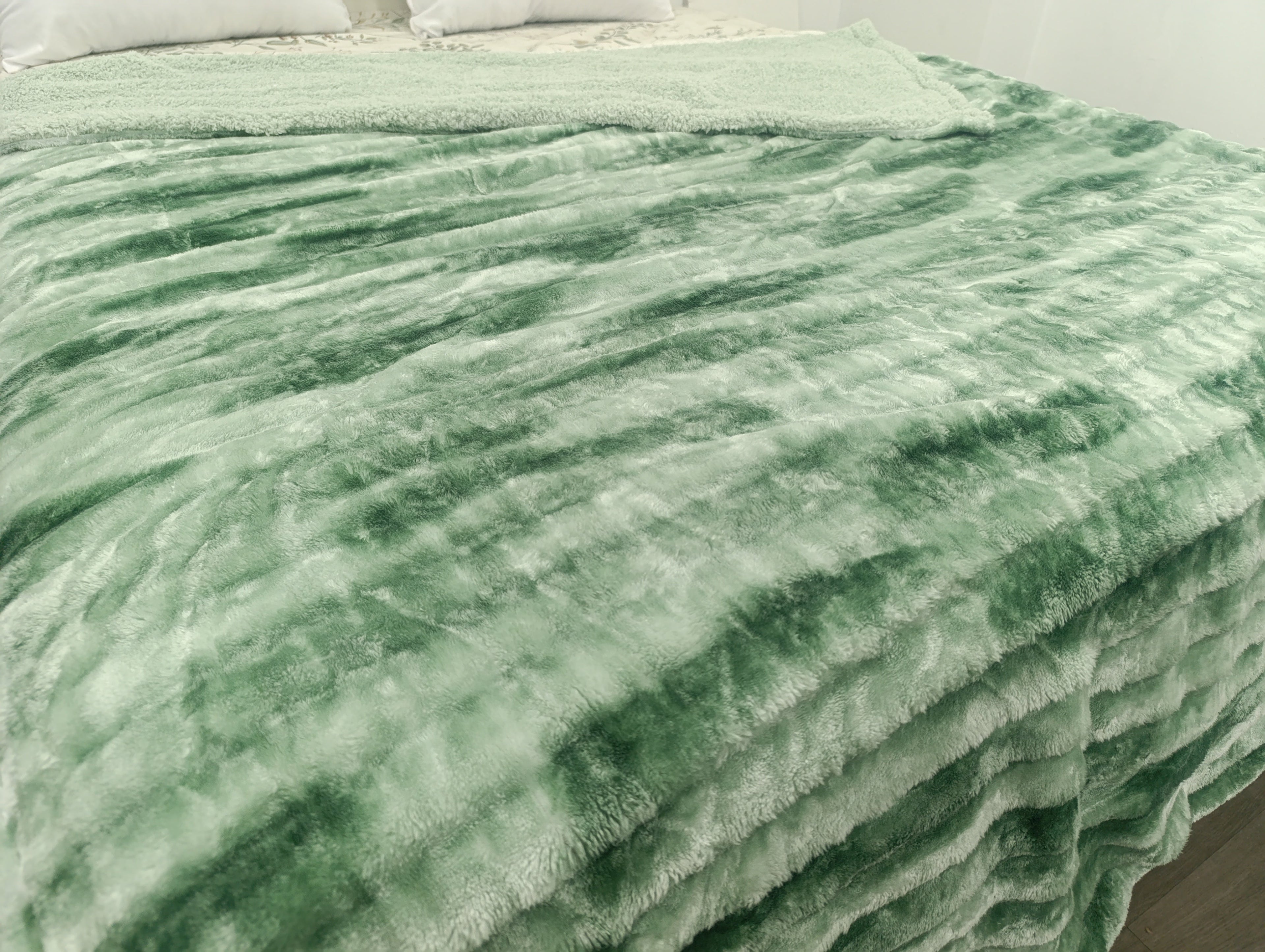 Verdelle Blanket - Sage Green - image 1