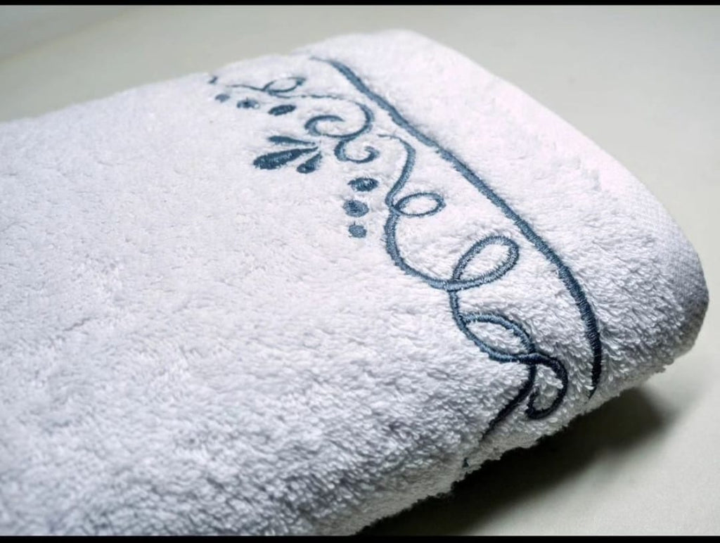 Embroidered Towel - image 4